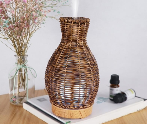 Diffuseur d'aromathérapie de vase de rotin de brume fraîche d'huile essentielle ultrasonique de 100ml